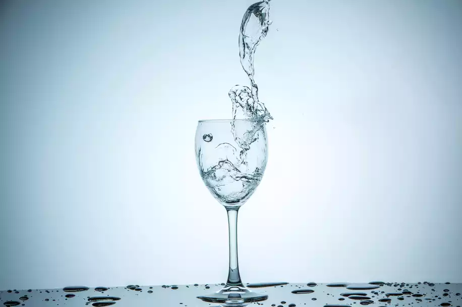LCJ - CONCEPT : Eau robinet pure sans danger Missillac : Profitez d'une eau de robinet pure délicieuse avec la filtration d'eau. Éliminez les impuretés et les mauvais goûts pour une hydratation sereine et écologique